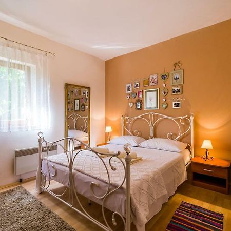 Cute Shabby Chic Apartment Ella Zadar Ngoại thất bức ảnh